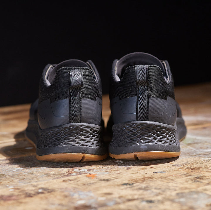 Rough Runner - Black + Gum